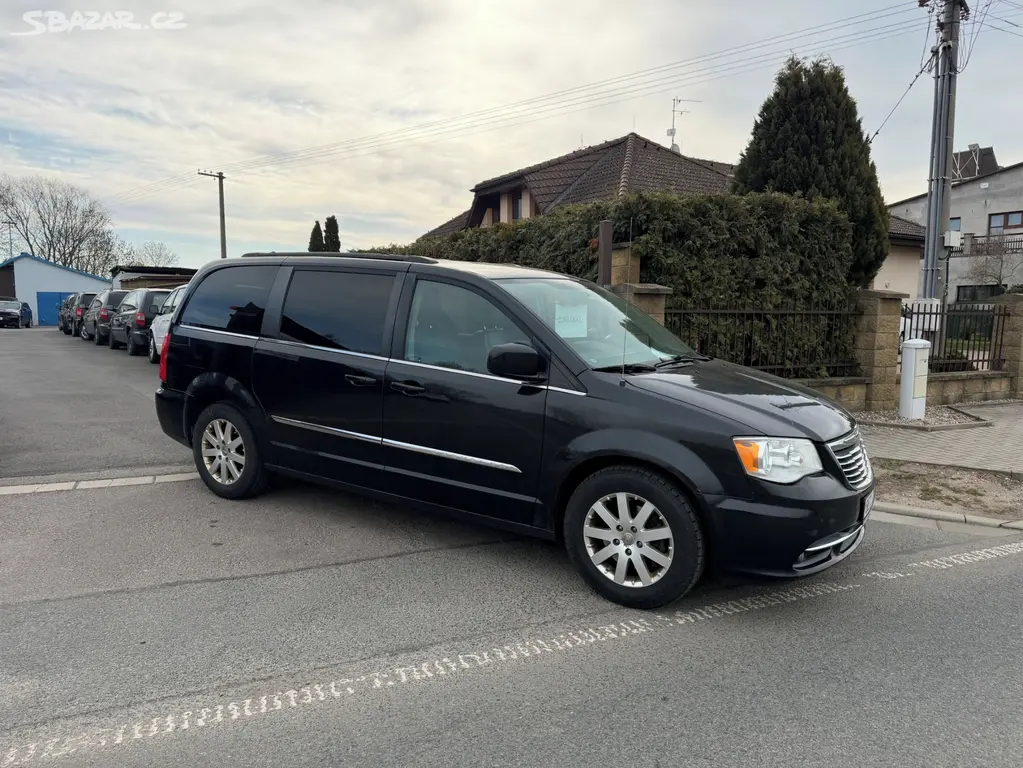 Chrysler Town Country 3.6 LPG RT DVD Kůže 2014
